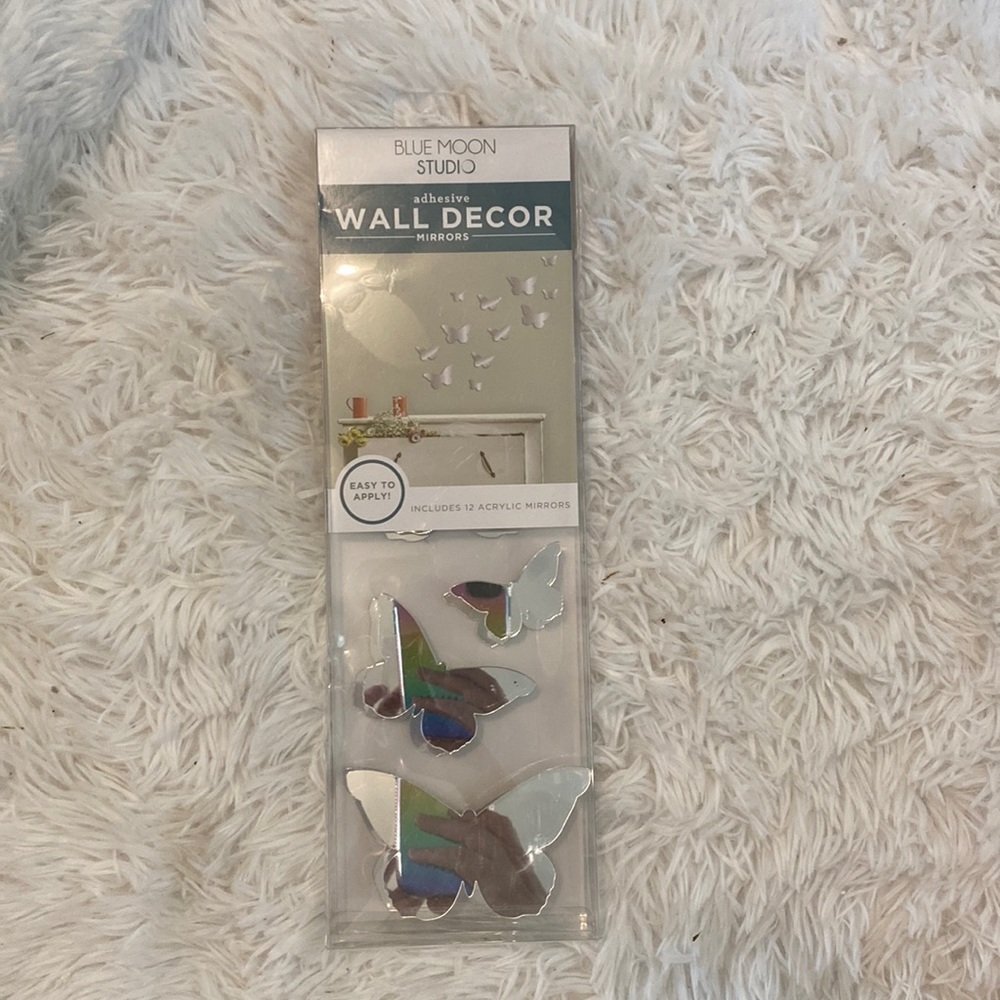 NWT Butterfly Peel and Stick Wall Mirror Decals 12 Pc